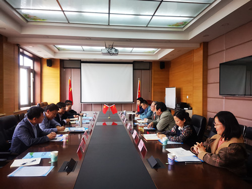 0ed9bd3428b44f13991b449d5901d3a8.jpg 在中国水电水电科学研究院水利所座谈_副本.jpg