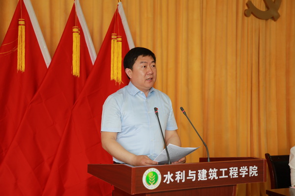 412a8db488bf4761bdaf9c9bba5b6730.jpg 房玉林1.jpg