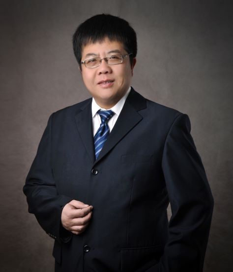 b3d0b55a253440f69cc6993549759f7a.jpg 何建强.jpg